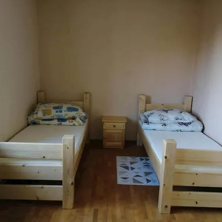 Batkova Horaren Pod Vodopadmi